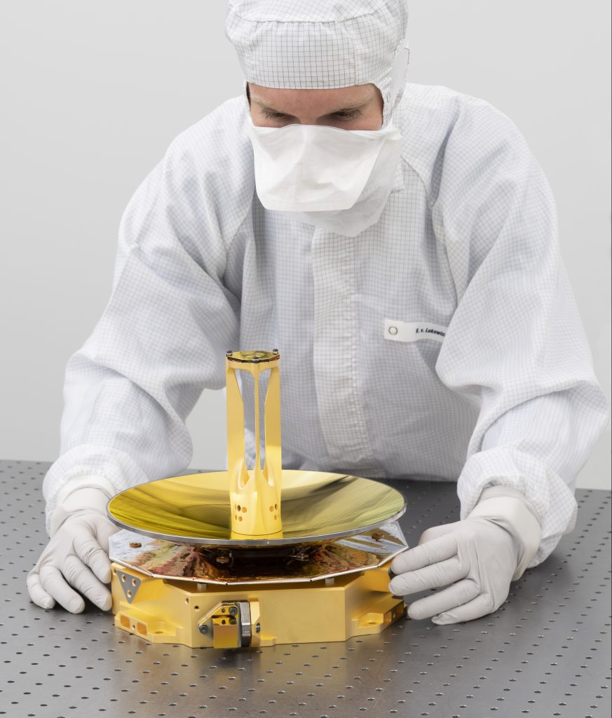 Für die ESA-Mission JUICE zur Erforschung des Jupitermondes Ganymed wurde am Fraunhofer IOF ein Spiegelteleskop entwickelt.