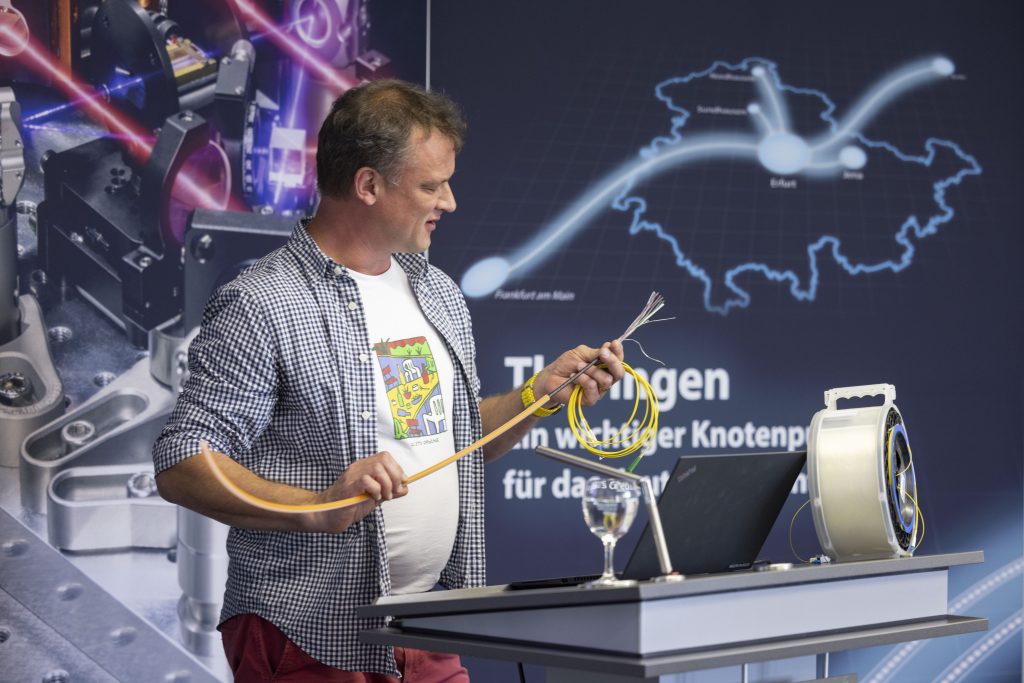 Ouantenkommunikation - Sicherheit im digitalen Zeitalter: Prof. Dr. Thomas Hühn