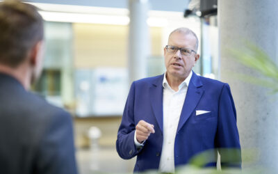 Photonik-Boom in Jena: Fraunhofer-Chef Tünnermann über eine Billionen-Dollar-Branche